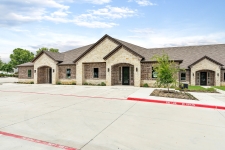 Office property for lease in Aubrey, TX