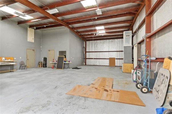 Listing Image #2 - Office for lease at 110 Herman Dr, Belle Chasse LA 70037