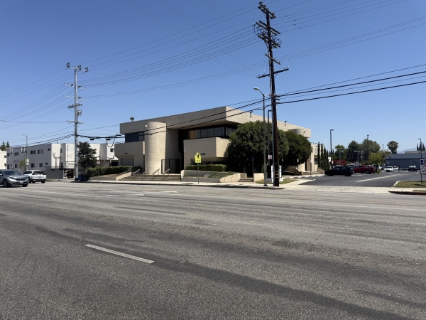 Listing Image #1 - Office for lease at 10324 Balboa Boulevard, Granada Hills CA 91344