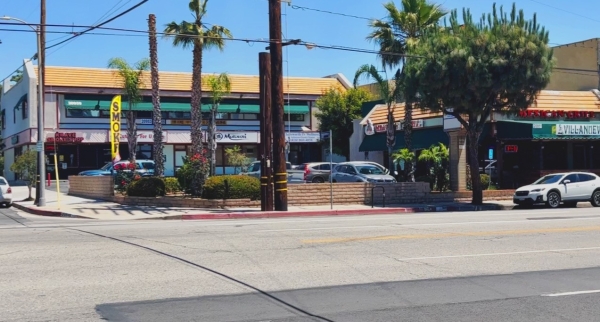 Listing Image #1 - Office for lease at 20953 Devonshire Street, Chatsworth CA 91311
