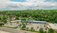 Retail for lease in University City, MO