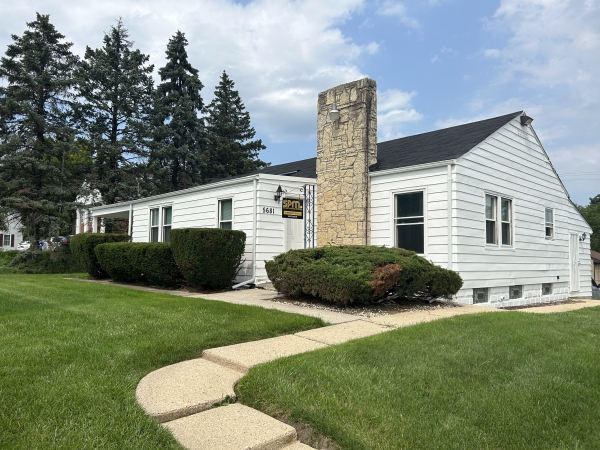 Listing Image #1 - Office for lease at 5681 Broadway, Merrillville IN 46410