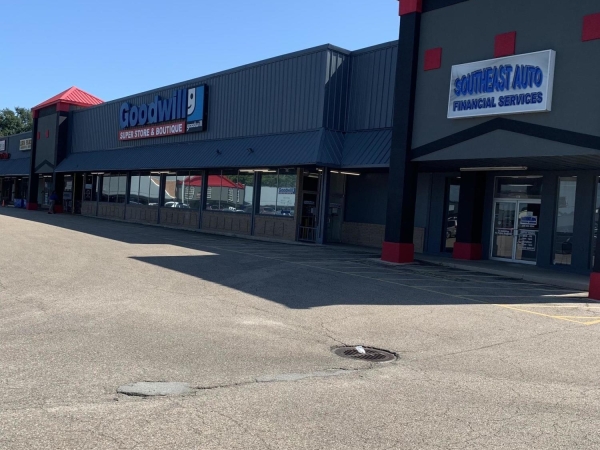 Listing Image #1 - Retail for lease at 12100 Highway 49, Gulfport MS 39503