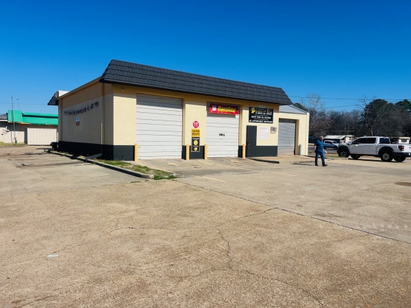 Listing Image #2 - Others for lease at 2903 Estes Parkway, Longview TX 75602 Listing Image #2 - Others for lease at 2903 Estes Parkway, Longview TX 75602