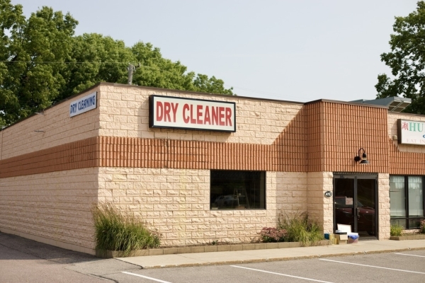 Listing Image #3 - Retail for lease at 410 Belgrade Ave, North Mankato MN 56003