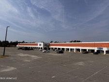 Listing Image #2 - Retail for lease at 1909 E Pass Road , B-2, Gulfport MS 39507