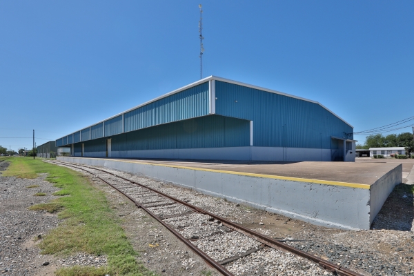 Listing Image #3 - Industrial for lease at 1905 Madison Street, Laredo TX 78040