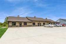 Retail property for lease in Urbana, IA