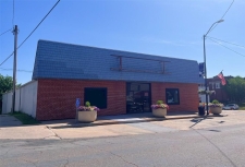 Office property for lease in Mt Vernon, IA