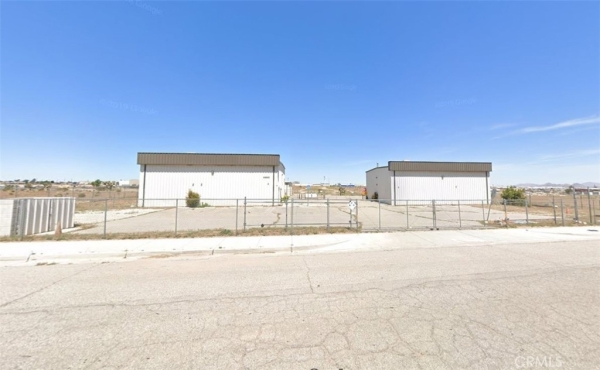 Listing Image #3 - Industrial for lease at 17130 Mesa Street, Hesperia CA 92345