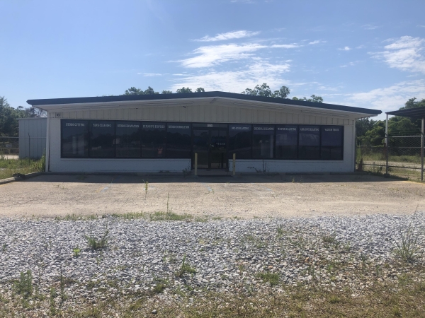 Listing Image #1 - Industrial for lease at 3837 Ms-63, Moss Point MS 39563