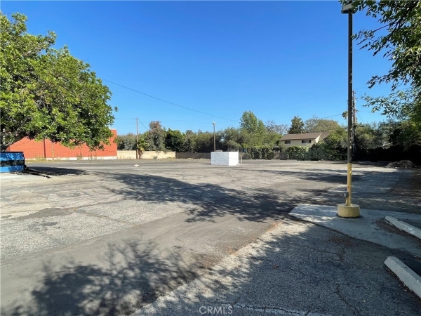 Listing Image #3 - Others for lease at 962 W FOOTHILL BLVD, Claremont CA 91711