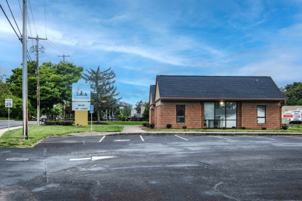 Listing Image #3 - Retail for lease at 829 N. Loudoun Street and 833 N Loudoun Street, Winchester VA 22601