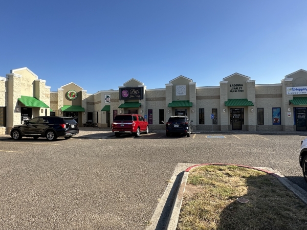 Listing Image #2 - Retail for lease at 1601 E Griffin Parkway #A, Mission TX 78572