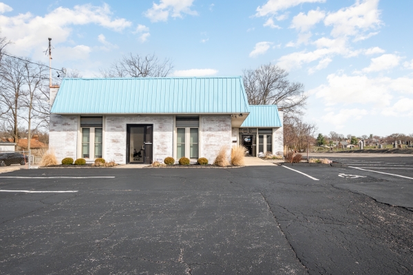 Listing Image #3 - Retail for lease at 4456 Bridgetown Rd, Cincinnati OH 45211