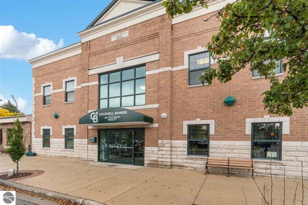 Listing Image #1 - Others for lease at 304 E Broadway Unit 201, Mt Pleasant MI 48858
