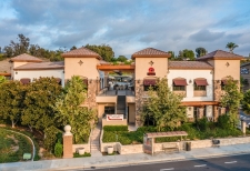 Retail property for lease in Mission Viejo, CA