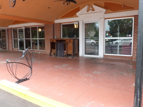 Listing Image #2 - Retail for lease at 706 W UNIVERSITY AVE, Gainesville FL 32601