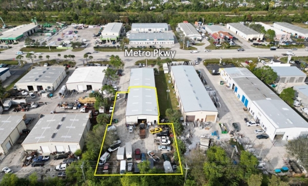 Listing Image #1 - Industrial for lease at 12701 Metro Pkwy., Fort Myers FL 33966