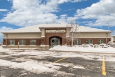 Office property for lease in Algonquin, IL
