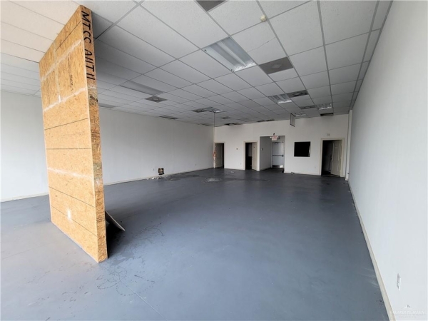 Listing Image #3 - Retail for lease at 4711 S. Alamo Road #115, Edinburg TX 78542