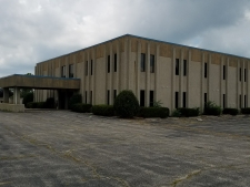 Office for lease in Belvidere, IL