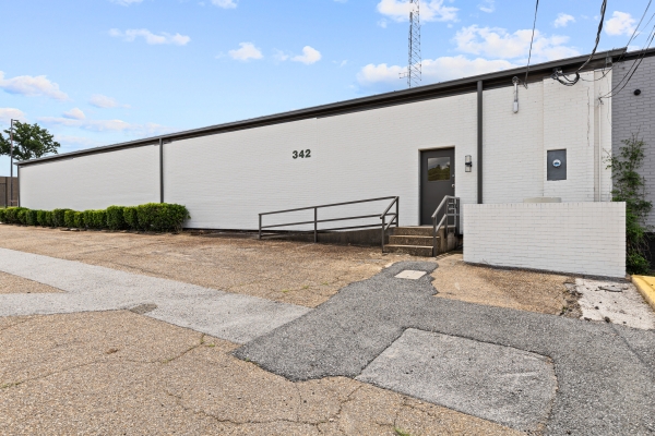 Listing Image #1 - Others for lease at 342 W. Cotton St., Longview TX 75602