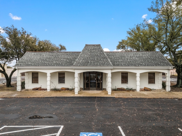 Listing Image #2 - Office for lease at 7000 Hwy 84, Woodway TX 76712