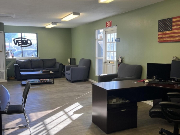 Listing Image #2 - Office for lease at 3436 Market Street, Pascagoula MS 39567