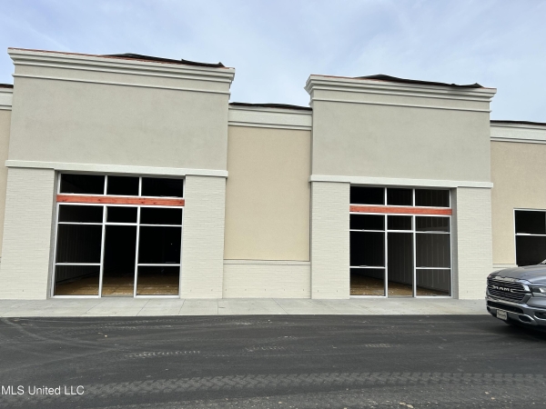 Listing Image #2 - Retail for lease at 3943 Denny Avenue, Pascagoula MS 39581