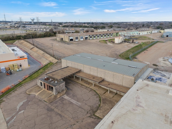 Listing Image #3 - Industrial for lease at 5601 Waco Dr, Suite 1, Waco TX 76710