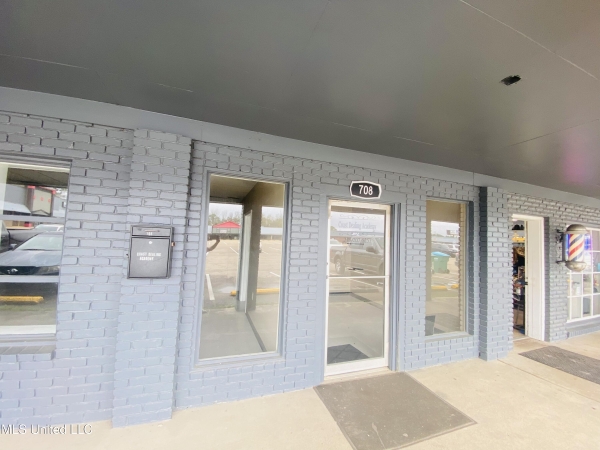 Listing Image #2 - Retail for lease at 12100 Highway 49 , 708, Gulfport MS 39503