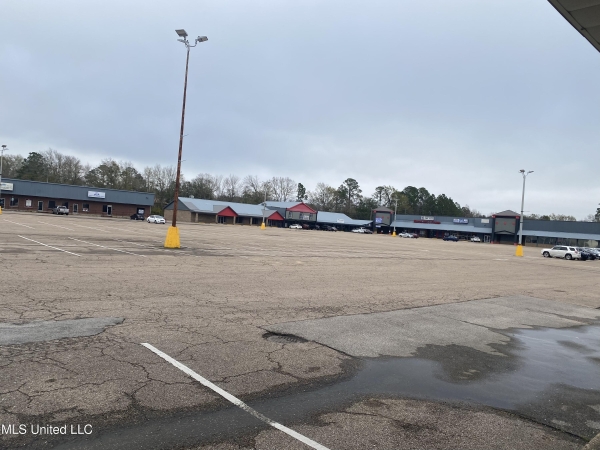 Listing Image #1 - Retail for lease at 12100 Highway 49, Gulfport MS 39503