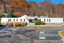 Office for lease in Essex, CT