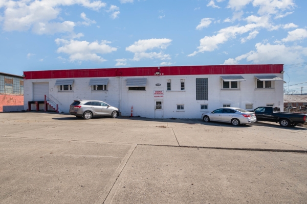 Listing Image #2 - Industrial for lease at 3330 Beekman Street, Cincinnati OH 45223