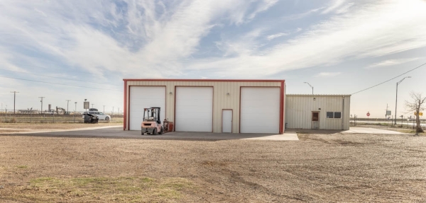 Listing Image #2 - Industrial for lease at 7624 E Highway 84, Slaton TX 79364