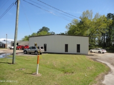 Listing Image #1 - Retail for lease at 2802 Andrew St, Pascagoula MS 39567