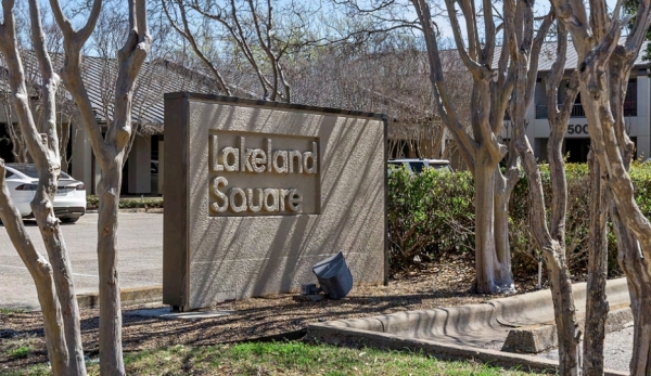 Listing Image #1 - Office for lease at 5002 - 5020 Lakeland Circle, Waco TX 76710