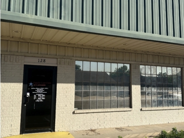 Listing Image #3 - Office for lease at 128 Mall Dr, Corsicana TX 75110
