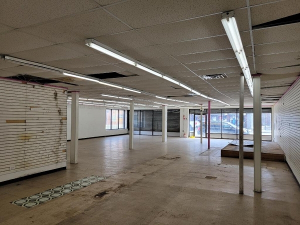 Listing Image #2 - Retail for lease at 316-330 E 47th Street, Chicago IL 60653