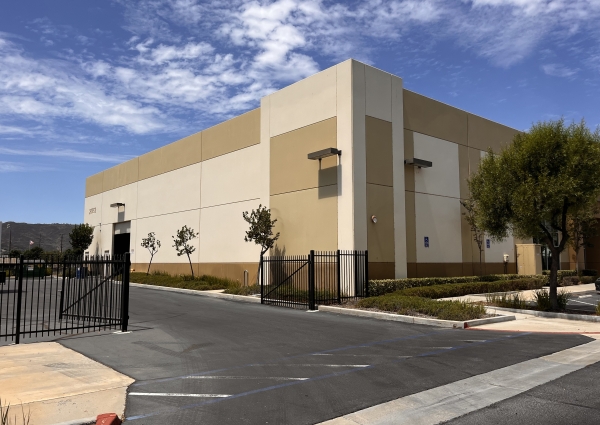 Listing Image #2 - Industrial for lease at 26059 Jefferson Avenue, Murrieta CA 92562