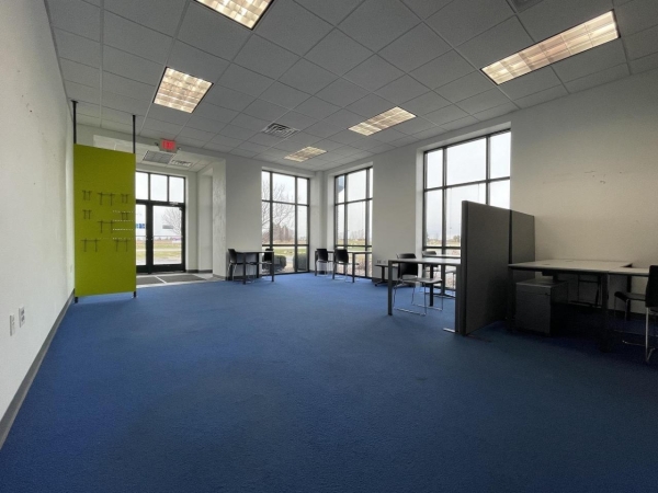 Listing Image #3 - Others for lease at 821 S HURON Road A, GREEN BAY WI 54311