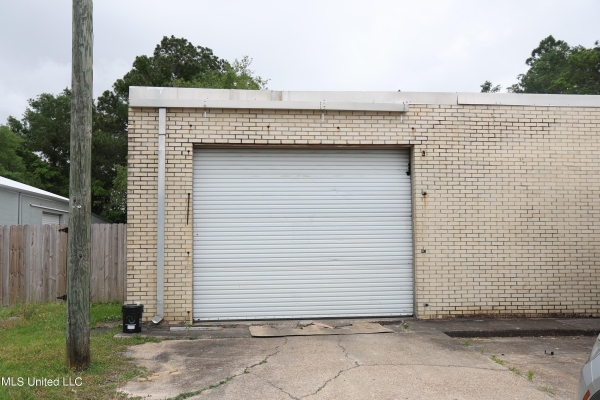 Listing Image #1 - Industrial for lease at 2802 Andrew Avenue, Pascagoula MS 39567