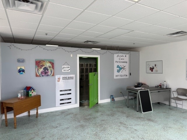 Listing Image #2 - Retail for lease at 1809 S Philo Rd, Urbana IL 61802