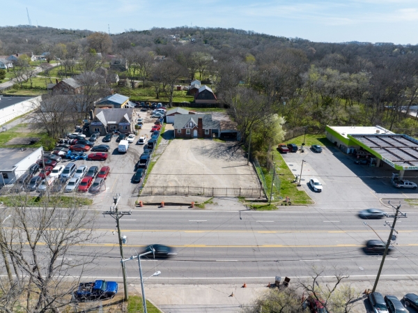 Listing Image #1 - Office for lease at 2817 Dickerson Pike, Nashville TN 37207