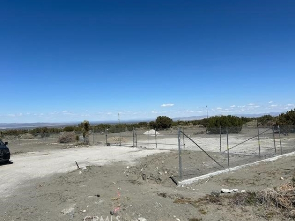 Listing Image #1 - Industrial for lease at 0 Buckwheat Road, Pinon Hills CA 92372