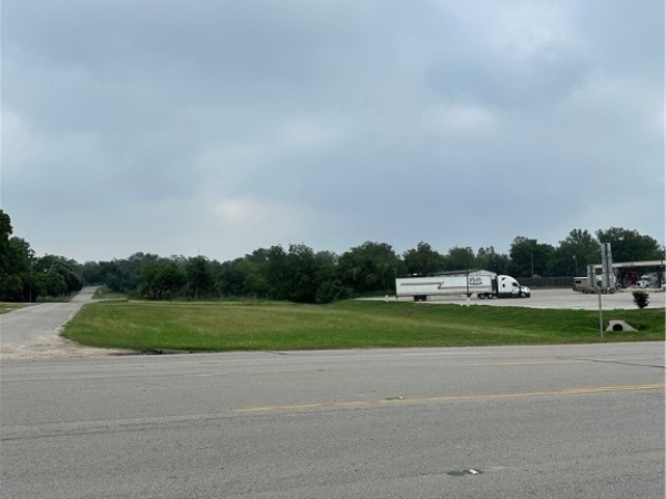 Listing Image #2 - Others for lease at 534 E PEARL, Goliad TX 77963