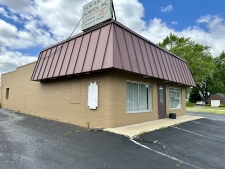 Retail property for lease in Monroe, MI