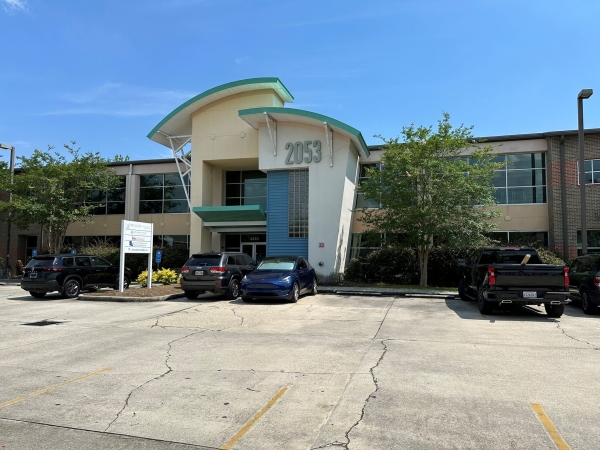 Listing Image #1 - Office for lease at 2053 Gause Blvd, Slidell LA 70461