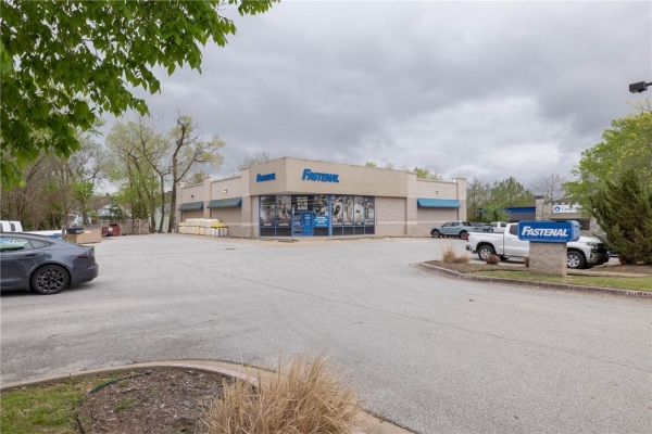 Listing Image #1 - Retail for lease at 796 S School, Fayetteville AR 72701